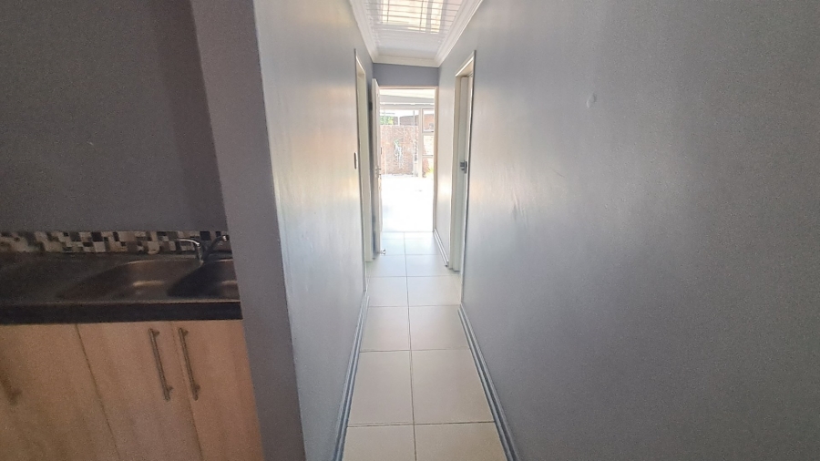 2 Bedroom Property for Sale in Pellissier Free State